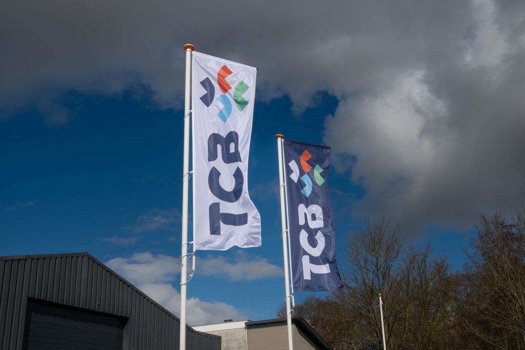 Vlaggen tcb buiten
